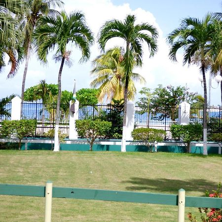 Beach Studio 10 Ocho Rios Exterior photo